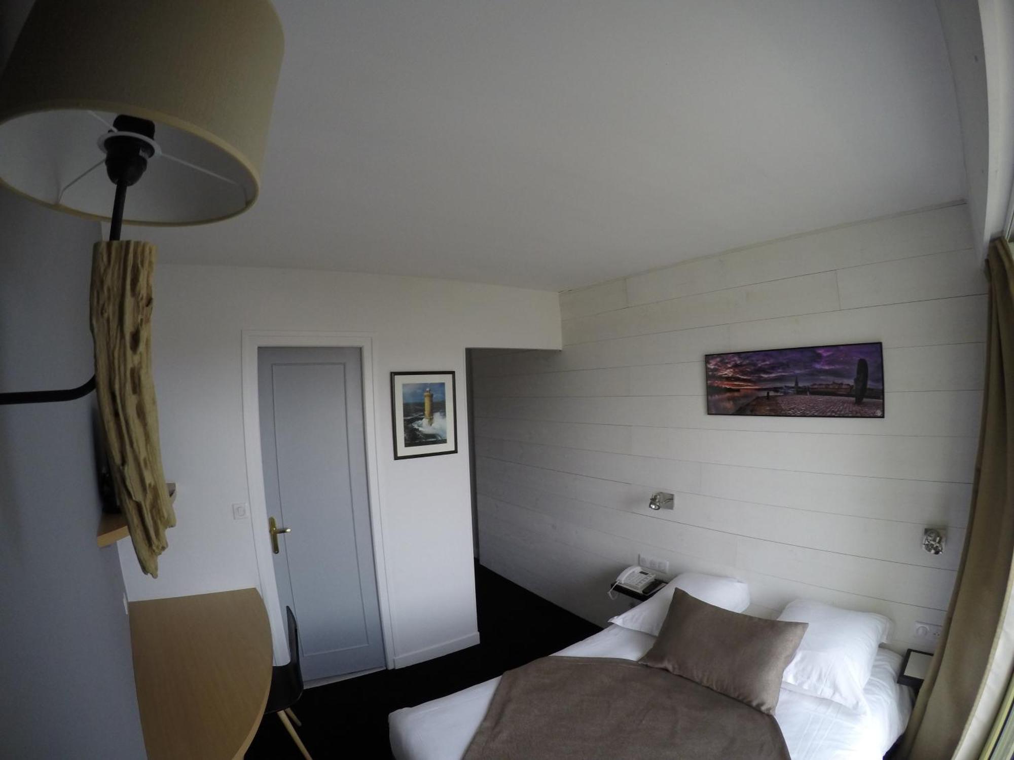 Hotel Les Brises La Rochelle  Oda fotoğraf